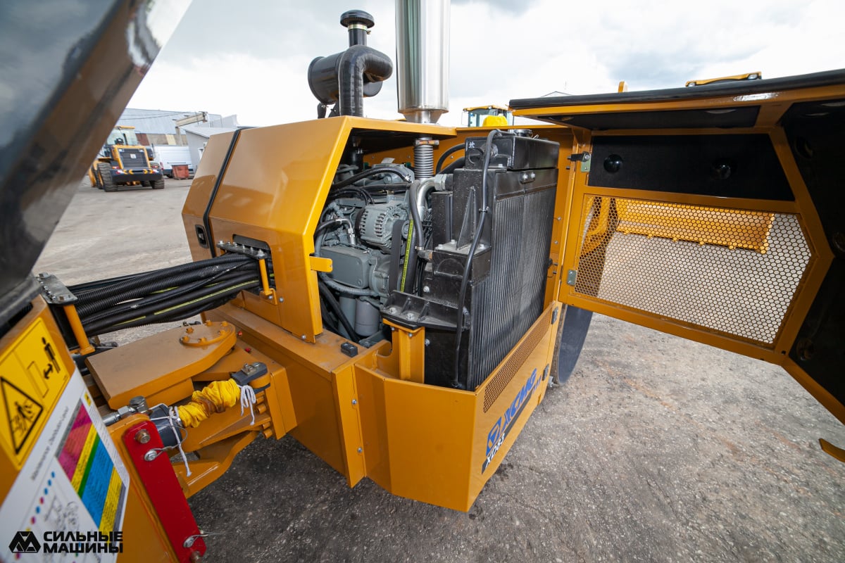 Каток асфальтовый XCMG XD83