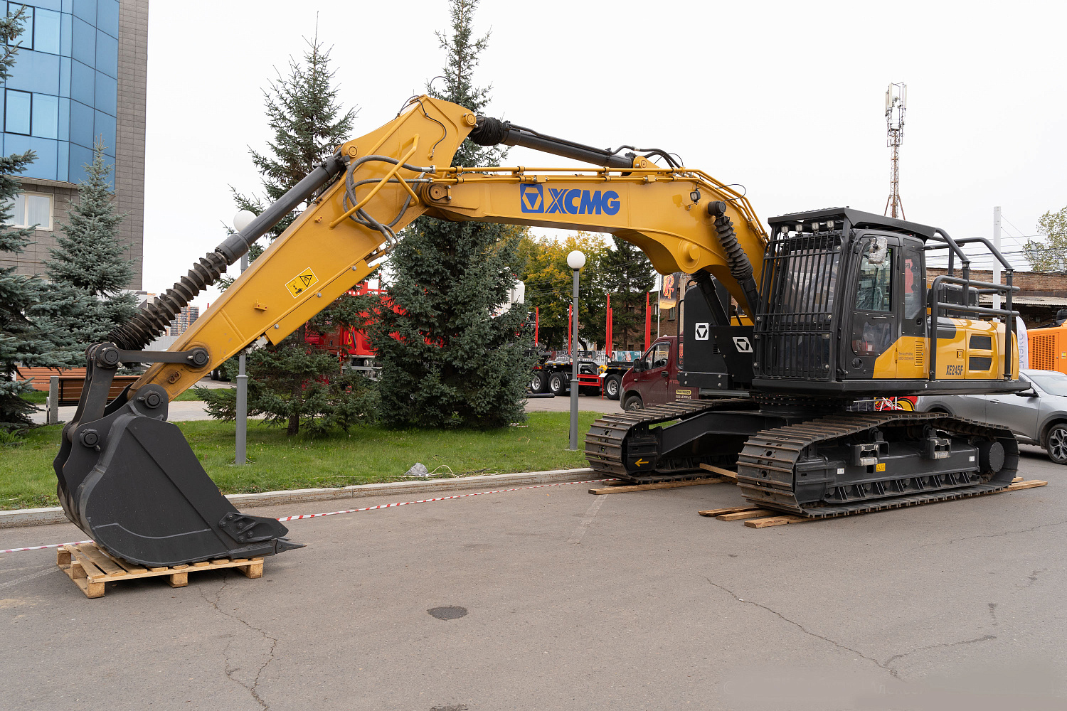 СИЛЬНЫЕ МАШИНЫ на выставке ExpoDrev Russia 2024 («ЭКСПОДРЕВ») 